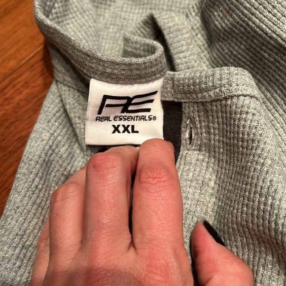 2 Men's Long Sleeve Thermal Henleys - Picture 4 of 6